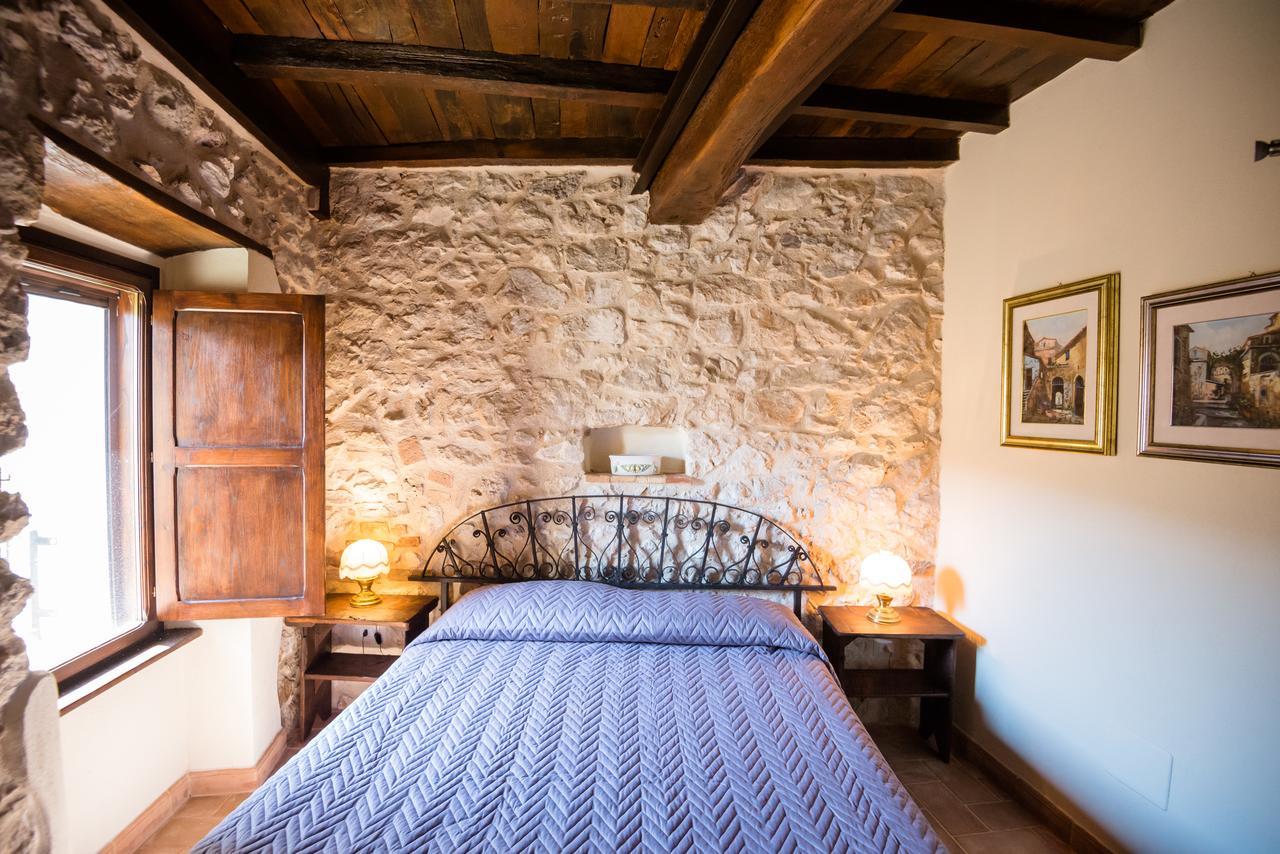 Nena Al Borgo Castello Bed & Breakfast Pico Exterior photo